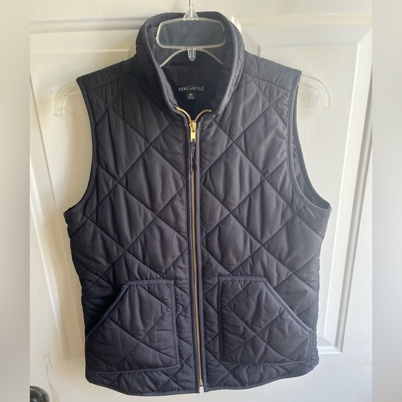 J Crew Classic Black Quilted Puffer Vest Womens XS Sleeveless Preppy - Picture 1 of 4